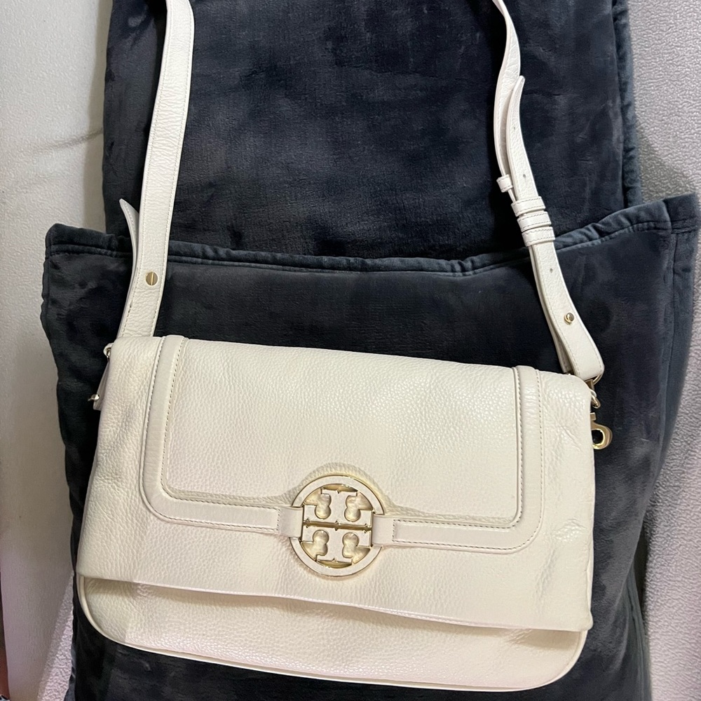 Tory Burch 3-in-1 bag. Fold over crossbody